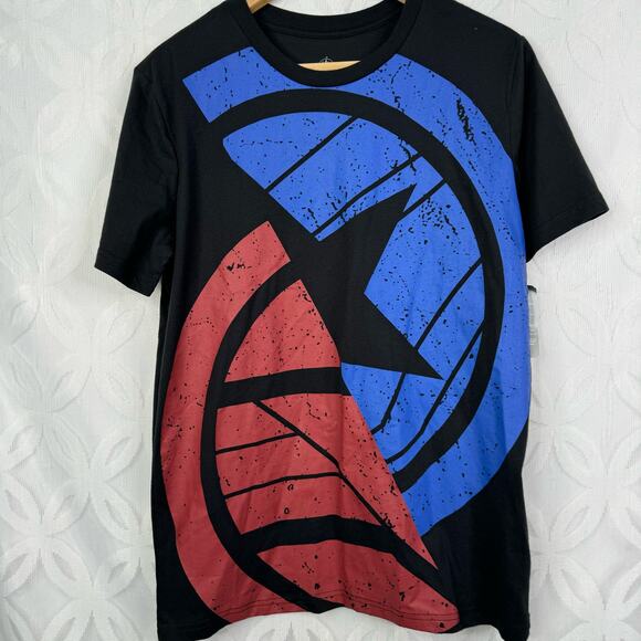 Marvel The Falcon and the Winter Soldier Disney Parks Men’s Size S NWT - Picture 2 of 6